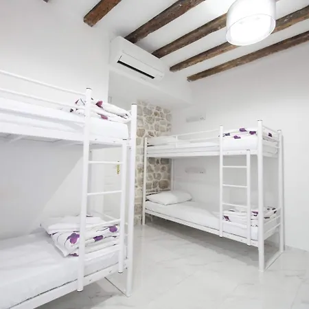 Hostel Angelina Old Town