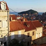 Auberge de jeunesse Angelina Old Town